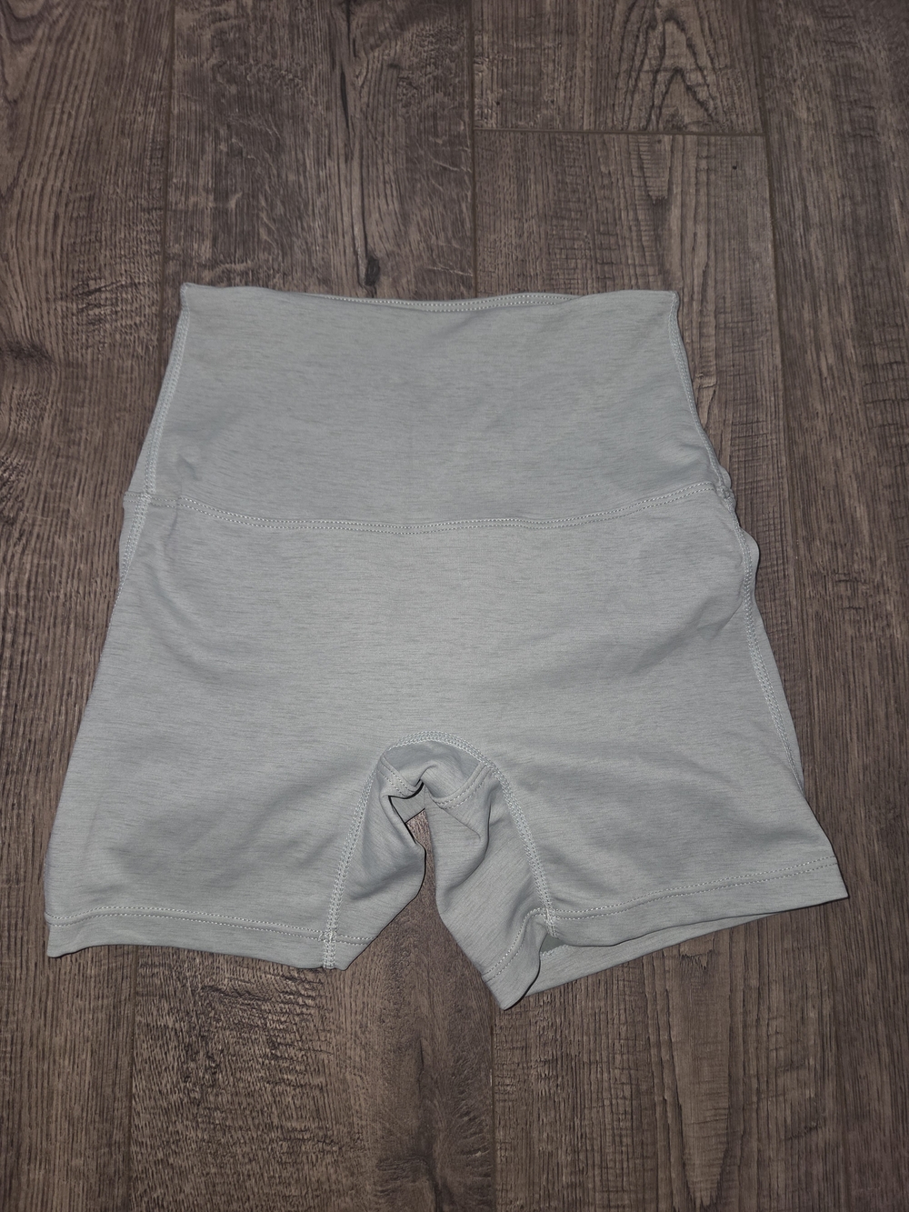 Seamless FLEXII™ Shorts from the Kouii Sea Foam Green